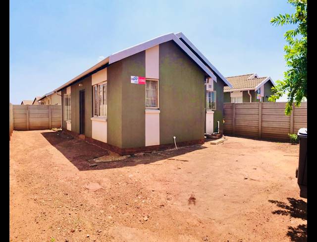 2 BEDROOM FREEHOLD FOR SALE IN SKY CITY